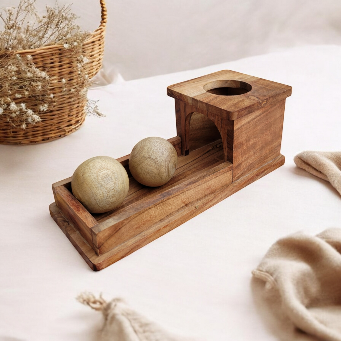 Boite de permanence - boite de permanence en bois - permanence de l'objet - boite montessori