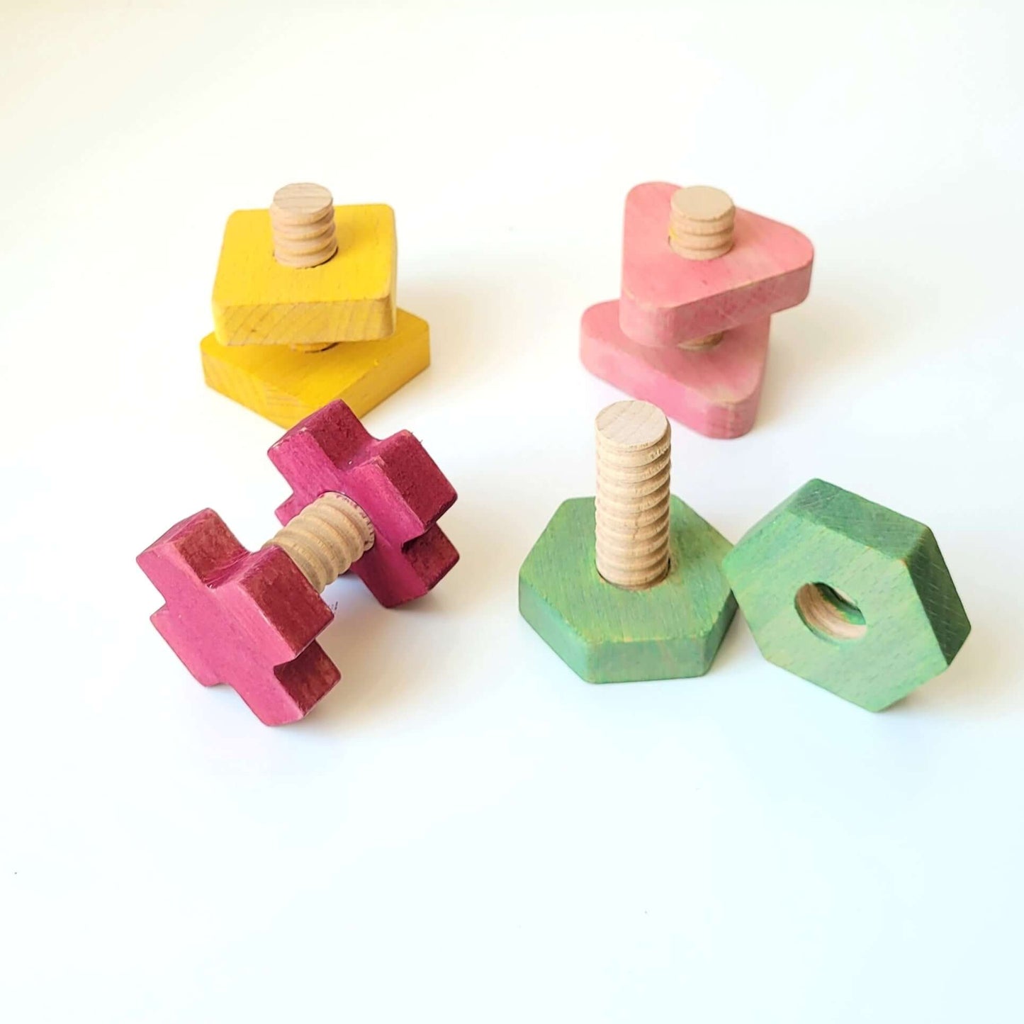 Ecrous et boulons à visser en bois - jeu d'assemblage - Biquette Biquette