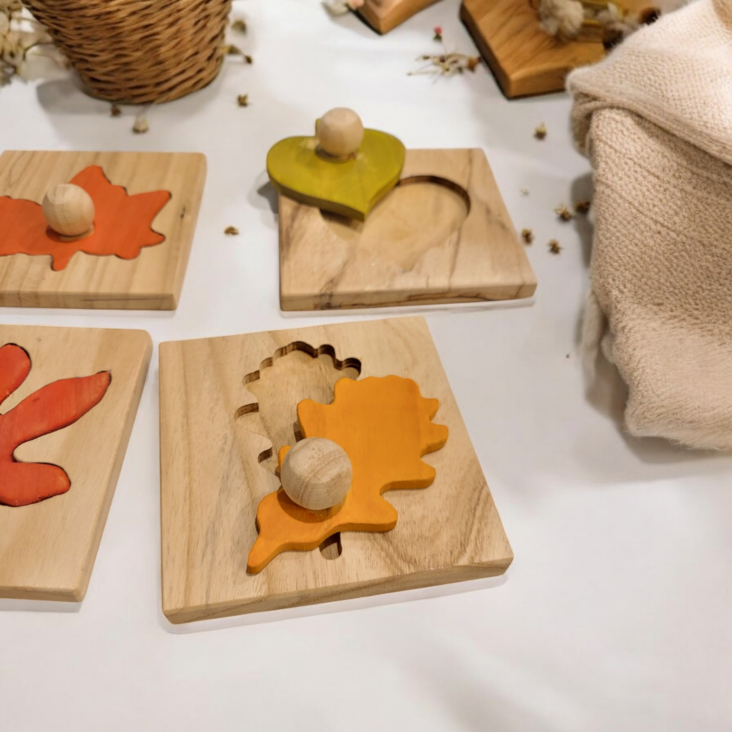 Wooden Tree Leaf Puzzle - Set of 4 Puzzles