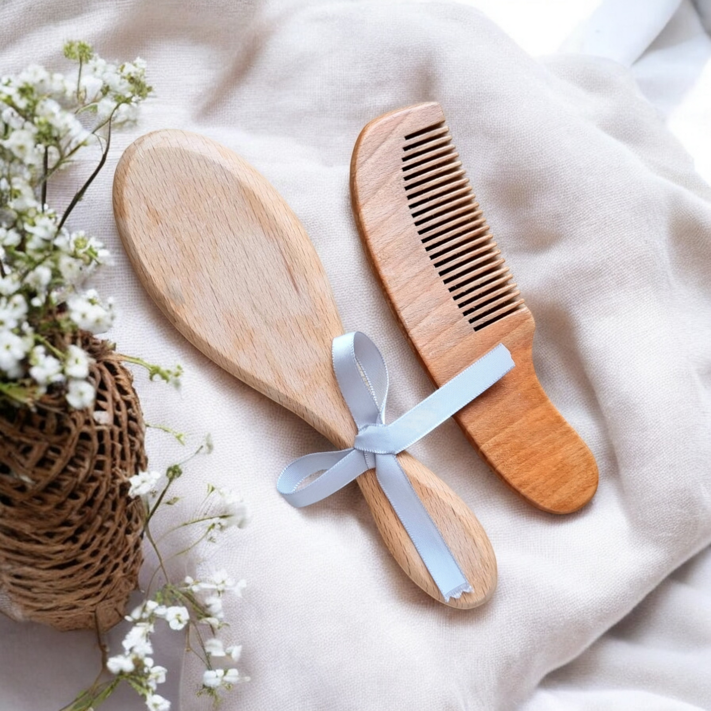 Baby bath set - Bath cape - Wipes - Washcloth - Personalized hairbrush - Rattle - Birth kit