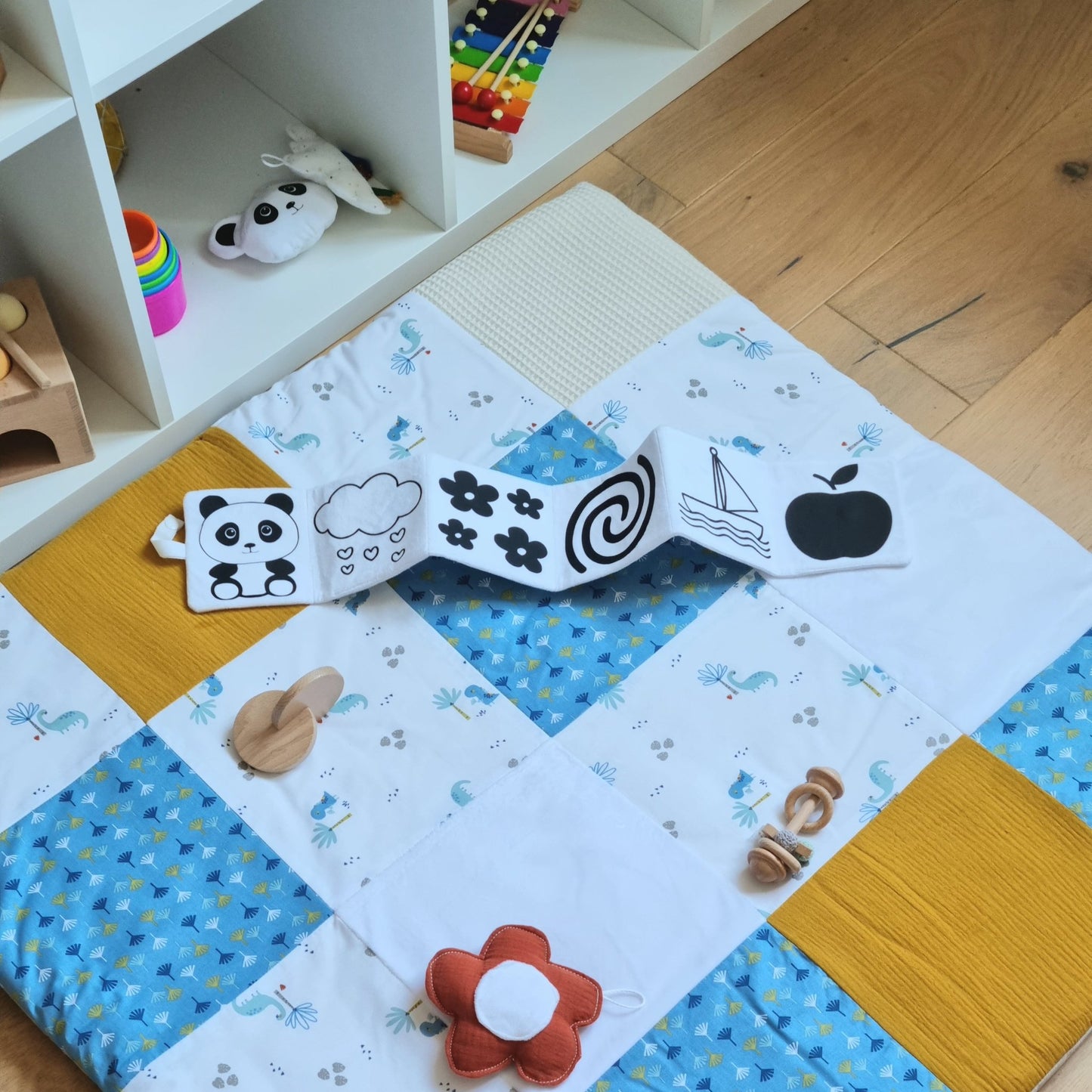 Tapis de Jeu Nomade Éducatif pour Bébé - Dino - Certifié OEKO-TEX® - Biquette Biquette
