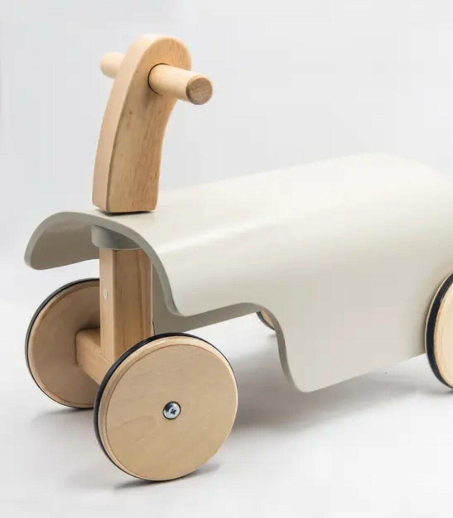 Véhicule porteur en bois - trotteur pour bébé - chariot de marche - Biquette Biquette