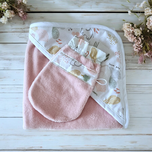 Cape de bain bébé en coton bio personnalisable | Douceur, confort et cadeau unique