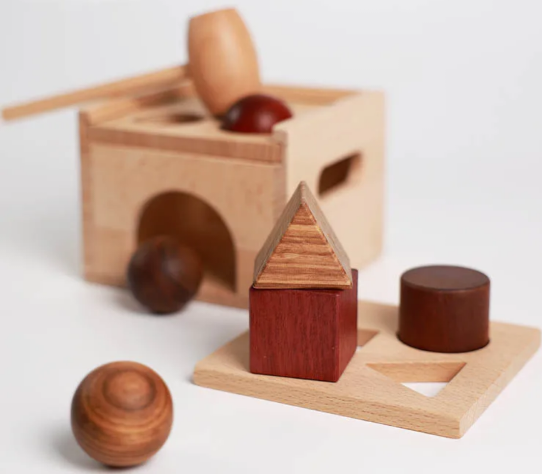 Boîte à formes en bois naturel – Jeu de marteau en bois