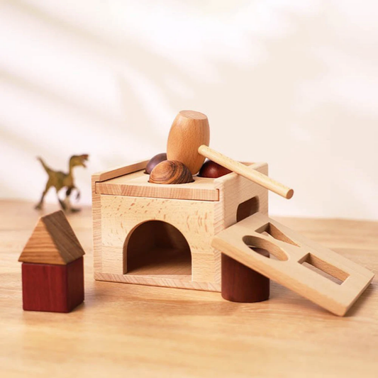 Boîte à formes et marteau en bois naturel – Jeu d’éveil Montessori
